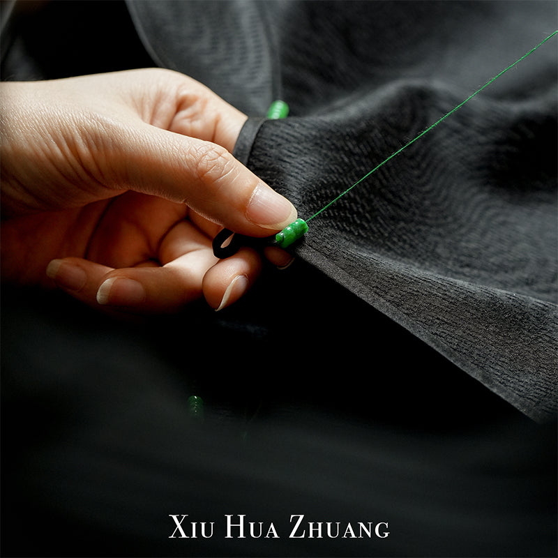 法国进口雅黑色摩尔纹提花无袖旗袍X23188 My Store