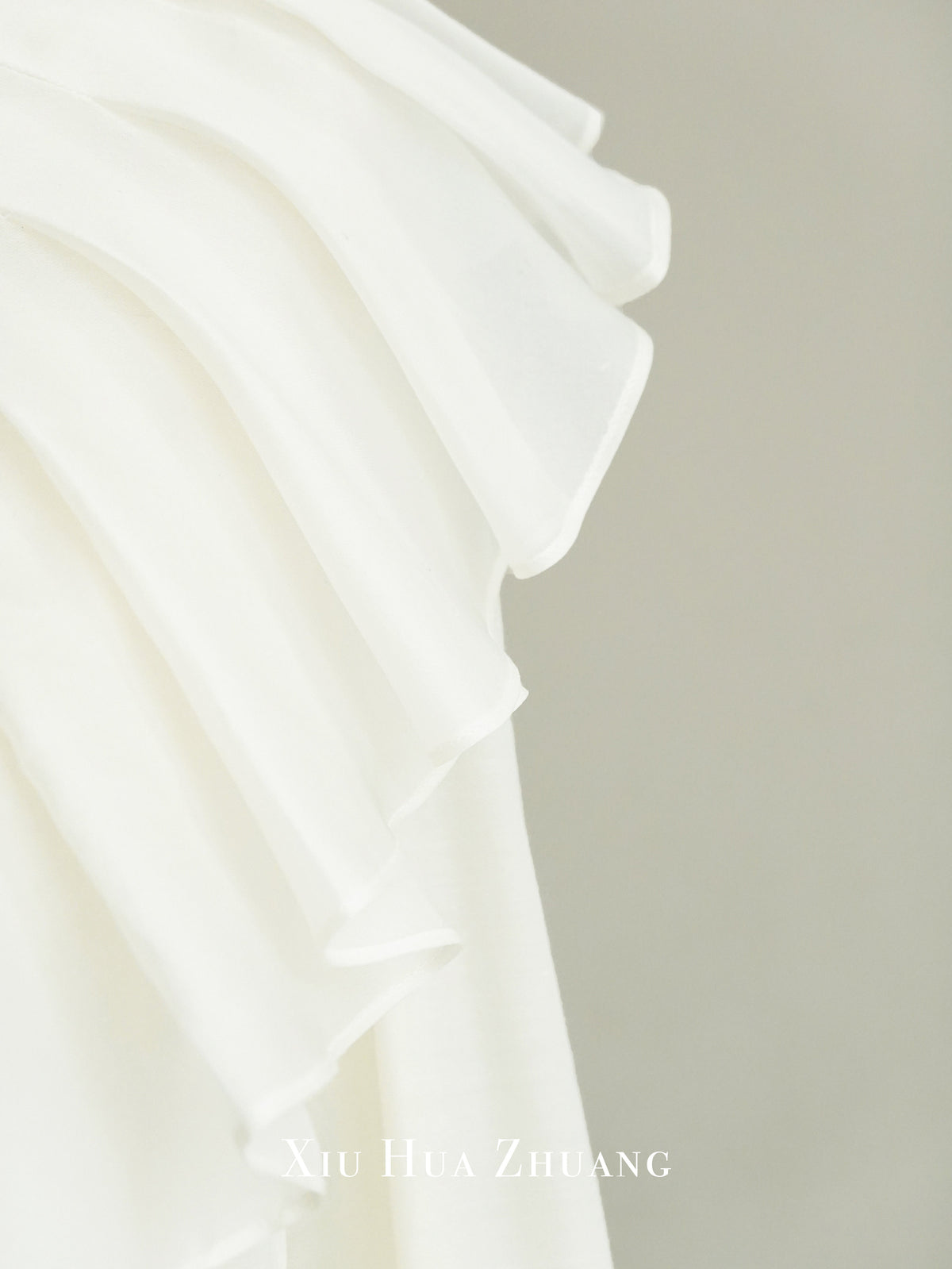 Silk-Cotton Organza Satin Ruffle Collar Blouse 绣华莊