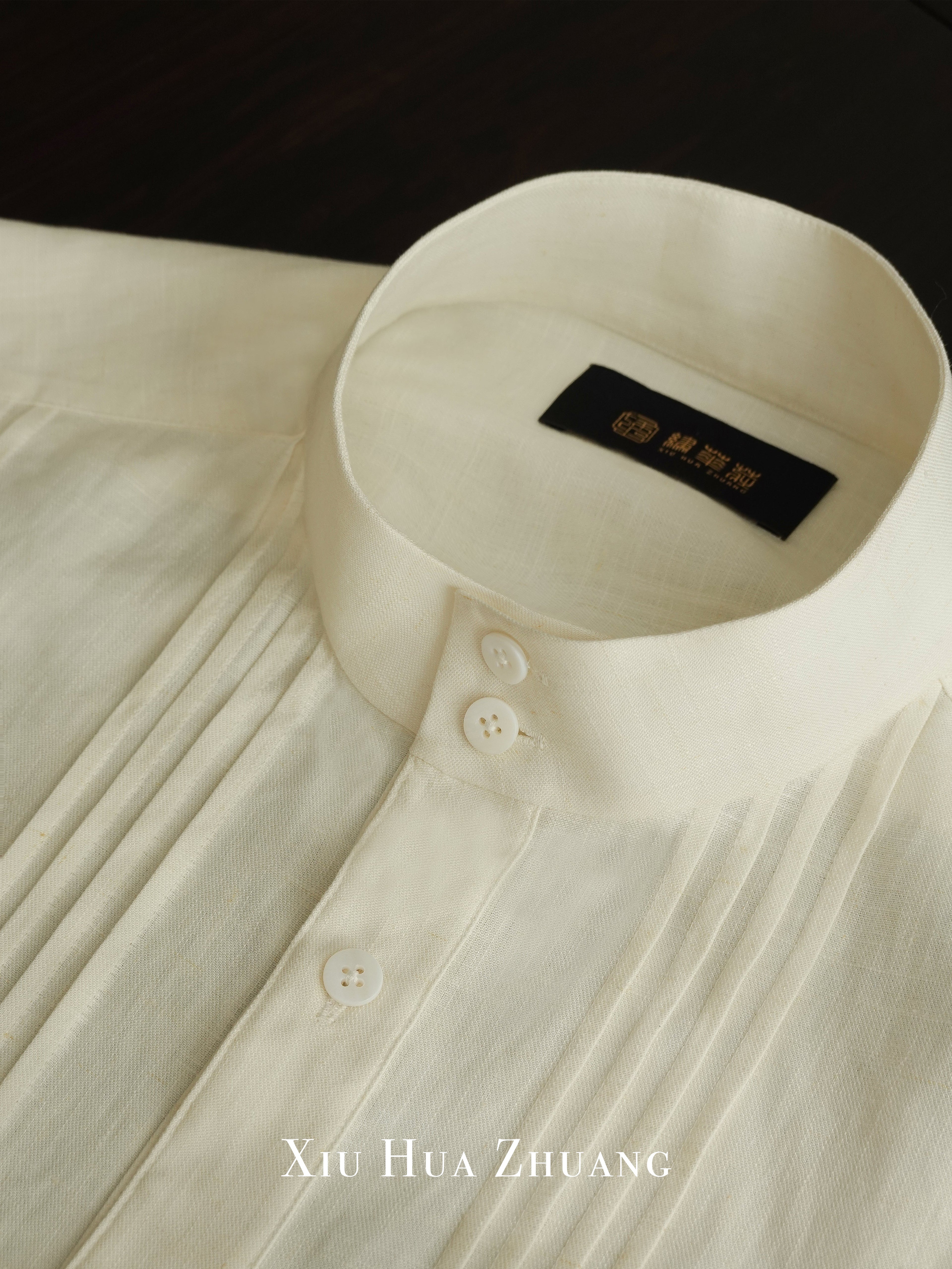 Warm White Linen Pleated Shirt 绣华莊