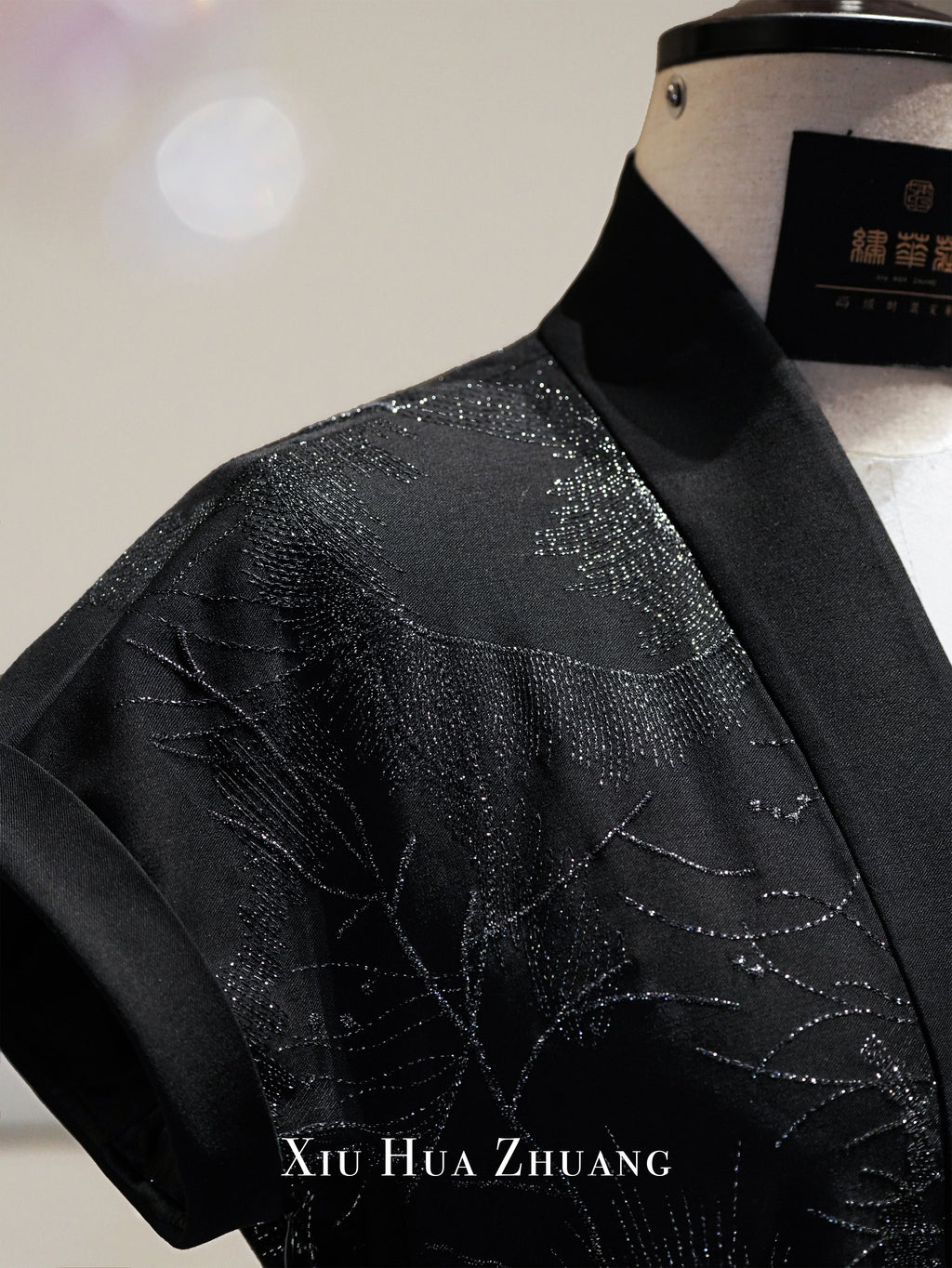 Embroidered Wool Midi Dress 绣华莊